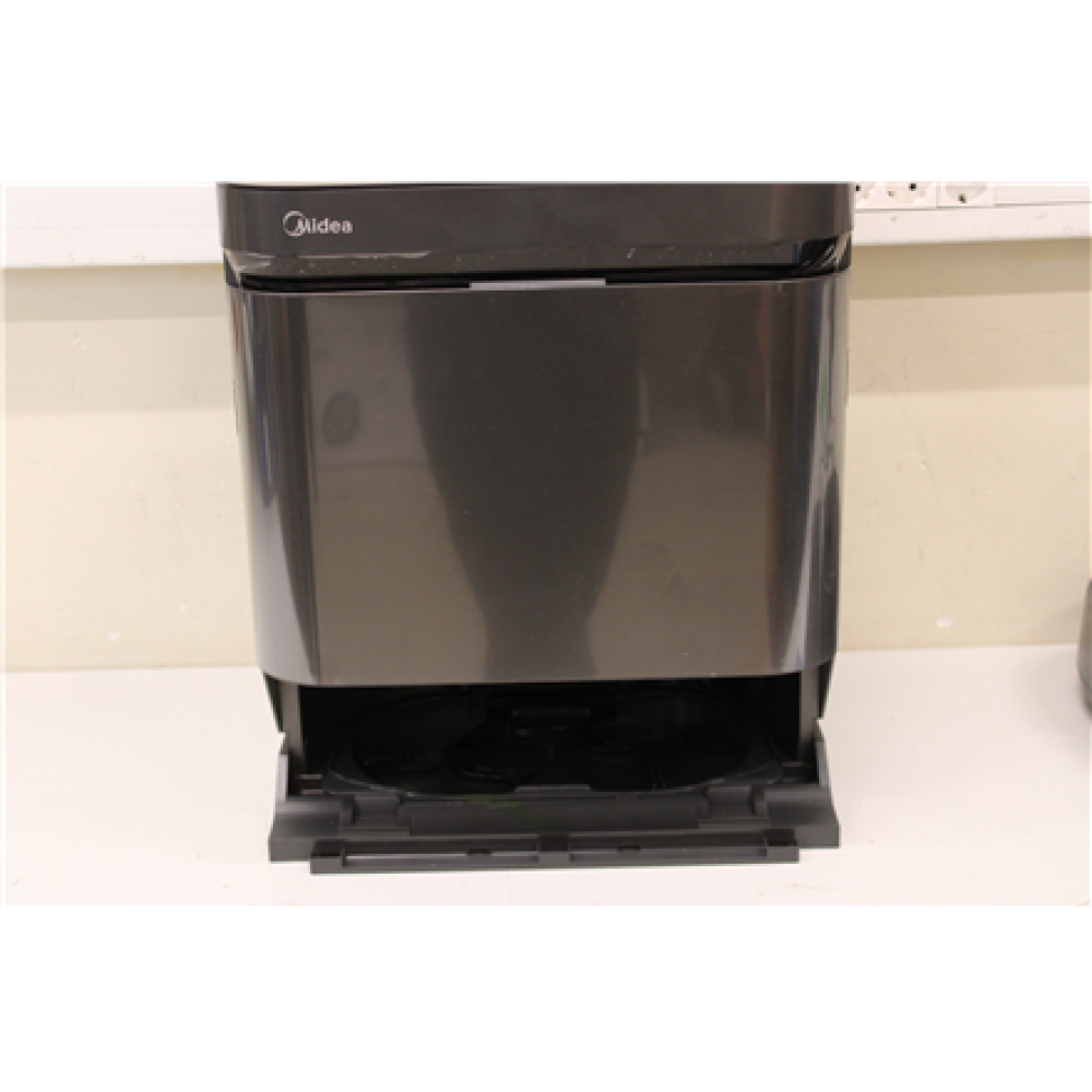 SALE OUT. Midea V15 Robot Vacuum Cleaner , Midea Robot Vacuum Cleaner , V15 , Wet&Dry , 5200 mAh , Dust capacity 3 L , 16200 Pa , Black , USED, DIRTY, SCRATCHED