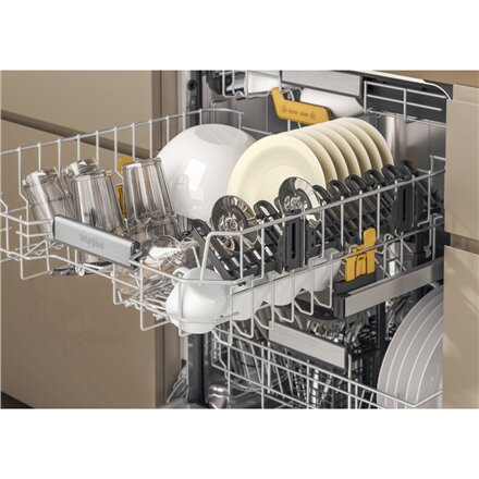 Whirlpool W8I HP42 L , Built-in , Width 60 cm , Number of place settings 14 , Number of programs 10 , Energy efficiency class C , Display , Black