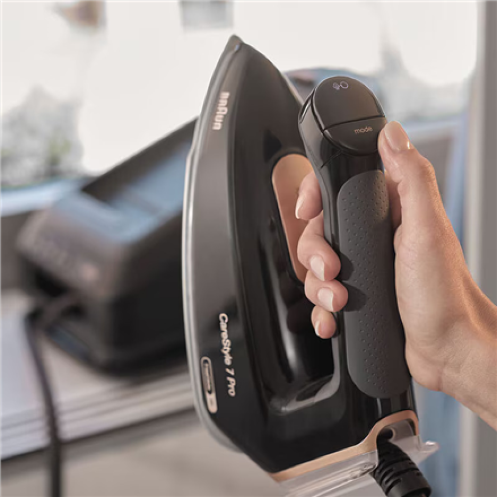 Braun Steam Station , IS7286 , 2700 W , 2 L , 8 bar , Auto power off , Vertical steam function , Calc-clean function , Black