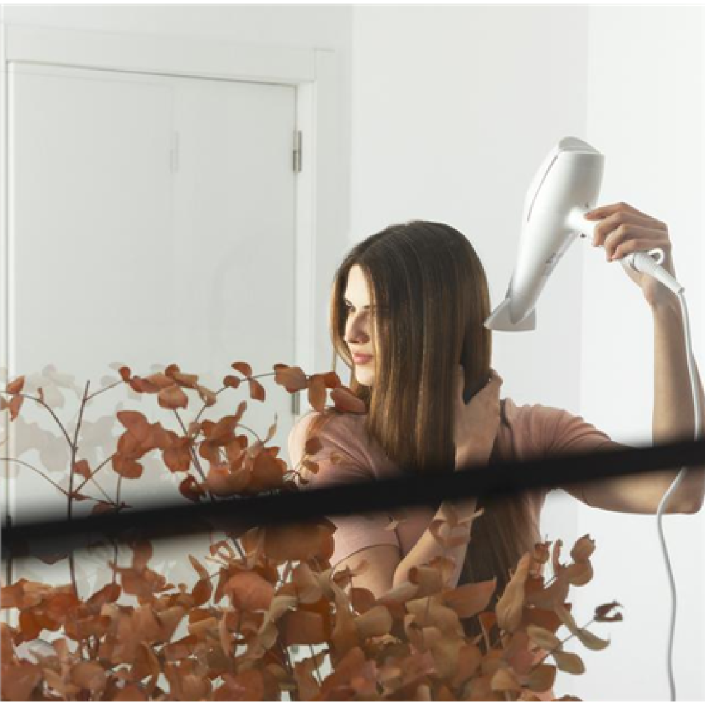 Cecotec Hair Dryer , IoniCare 5300 Maxi Aura , 2200 W , Number of temperature settings 3 , Ionic function , Diffuser nozzle , White
