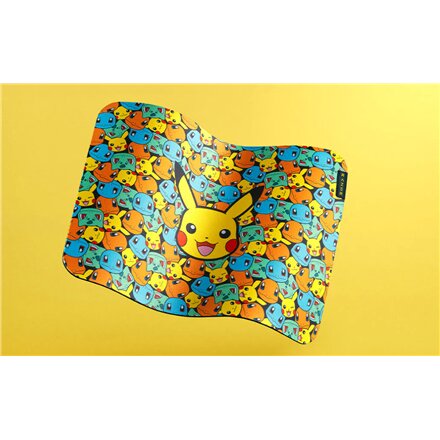 Razer , Gigantus V2 Medium , Pokémon Kanto Starters Edition