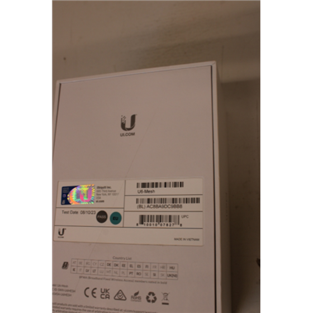 SALE OUT. , Ubiquiti , Access Point WiFi 6 Mesh , U6-Mesh , 802.11ax , 2.4 GHz/5 , 573.5+4800 Mbit/s , Ethernet LAN (RJ-45) ports 1 , MU-MiMO Yes , PoE in , DEMO