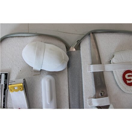 SALE OUT. , Singer Premium Sewing Kit , Mint , 24 month(s) , DAMAGED PACKAGING, DIRTY PARTS