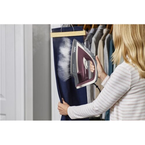 TEFAL , FV6870E0 , Steam Iron , 2800 W , Water tank capacity 270 ml , Continuous steam 40 g/min , Red/Grey