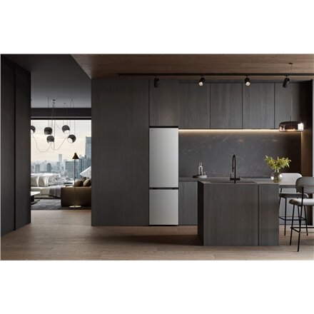 LG Refrigerator , GBBSJ1CCPY , Energy efficiency class C , Free standing , Combi , Height 186 cm , Fridge net capacity 220 L , Freezer net capacity 113 L , Display , 34 dB , Prime Silver