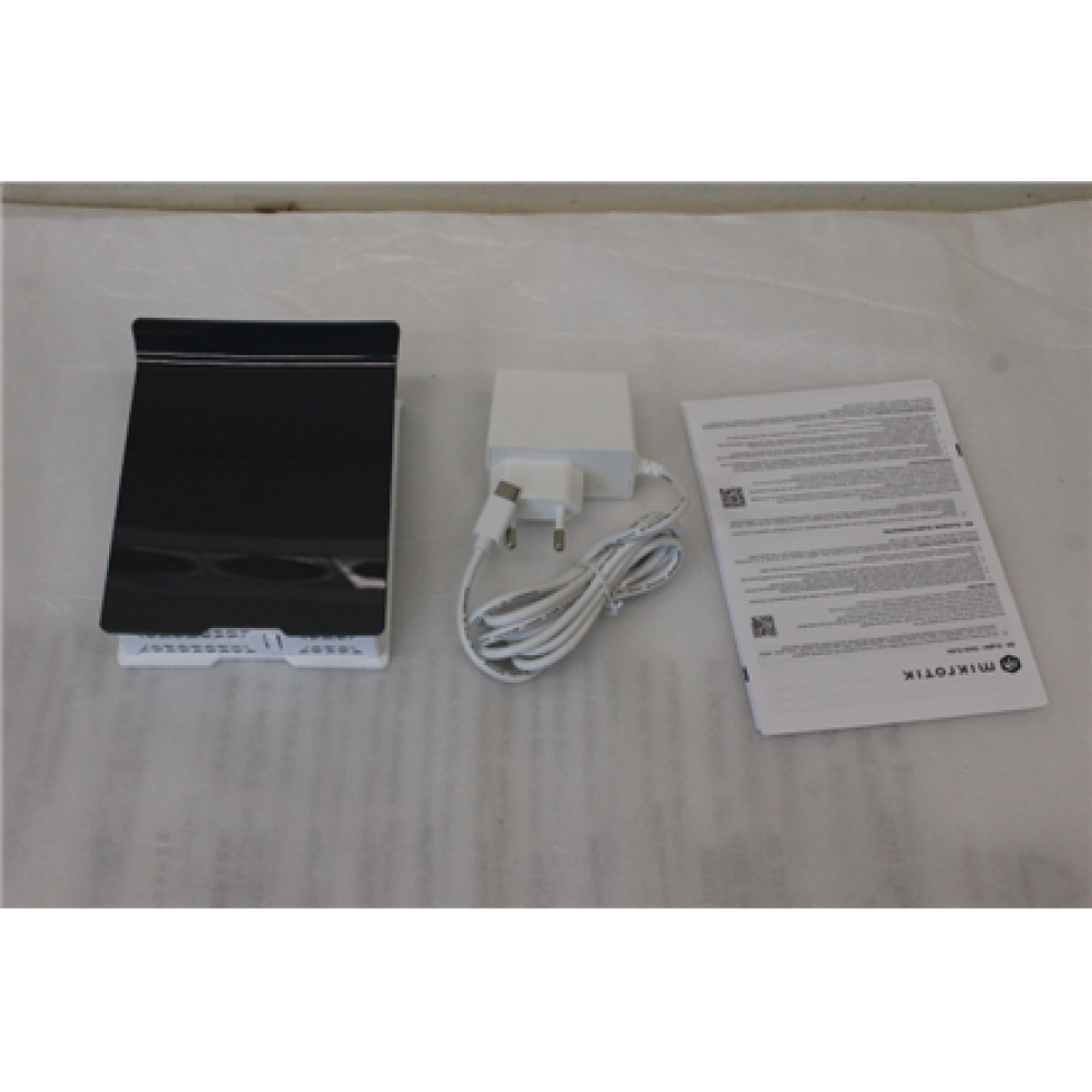 SALE OUT. MikroTik hAP ax lite LTE6 , L41G-2axD&FG621-EA , 802.11ax , 574 Mbit/s , Ethernet LAN (RJ-45) ports 4 , Mesh Support No , MU-MiMO Yes , Antenna type Internal , 6 month(s) , REFURBISHED, SCRATCHED ON THE TOP