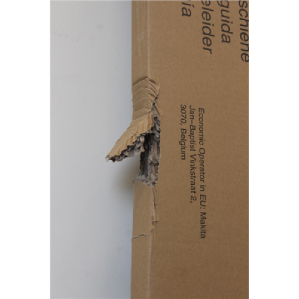 SALE OUT. Makita 199141-8 Liniuotė 1500MM DAMAGED PACKAGING Sourcing
