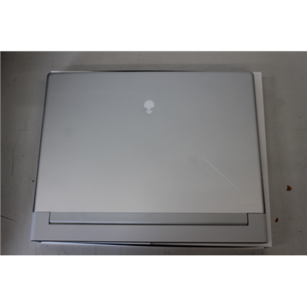 SALE OUT. Dell Alienware 16 x16 QHD+ NV G-SYNC 165Hz i9-13900HK/32GB/2TB/NVIDIA GF RTX4080 12GB/Win11 Pro/ENG backlit kbd/Silver/3Y Basic On Dell Alienware x16 Silver 16 WVA QHD+ 165 Hz Anti-glare Intel Core i9 i9-13900HK 32 GB LPDDR5 SSD 2000 GB NVIDIA G