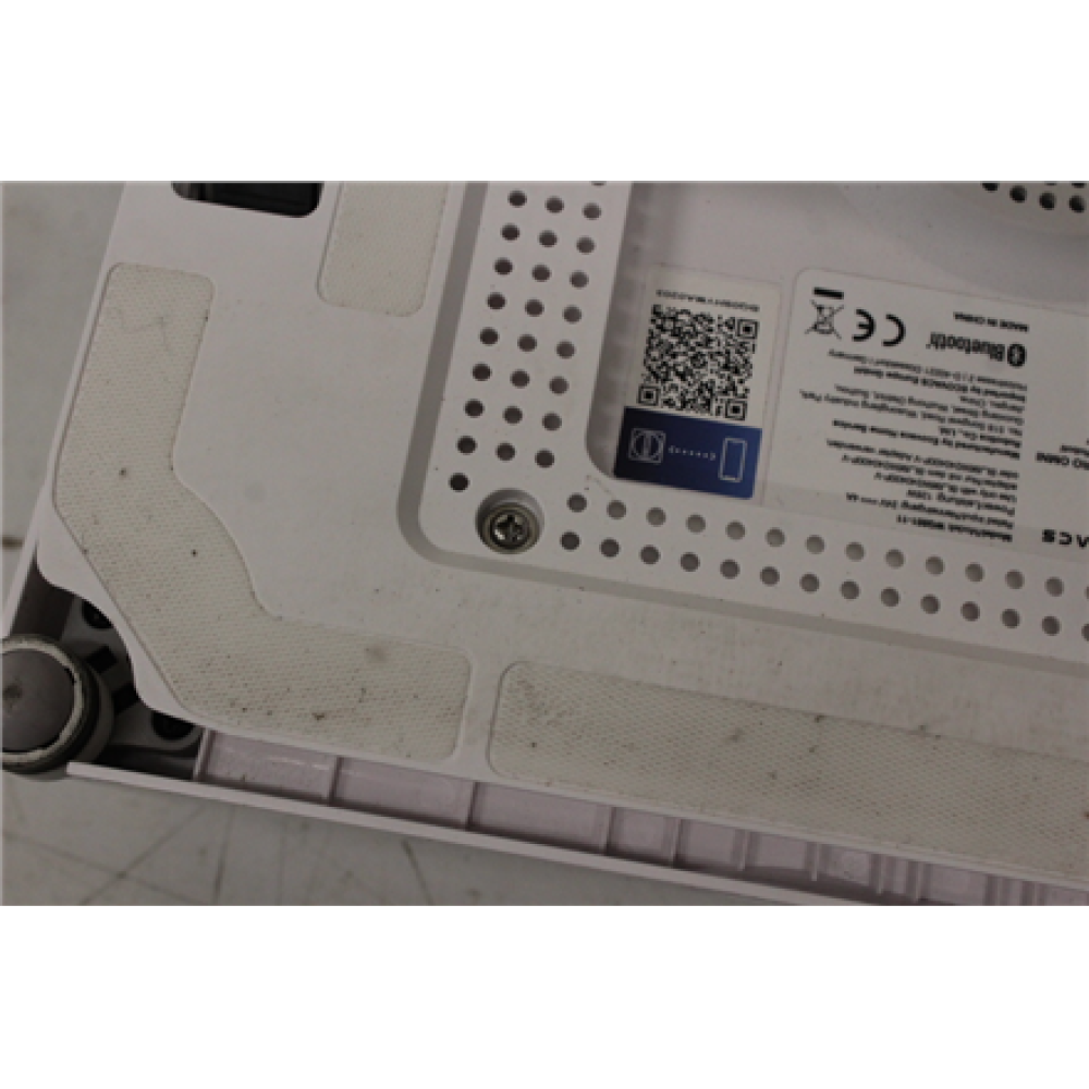 SALE OUT. Ecovacs Window cleaning robot WINBOT W2 PRO OMNI, Auto-Spray, Intelligent steady climbing, Edge cleaning mode, WIN-SLAM 4.0, White , Ecovacs WINBOT W2 PRO OMNI , Corded , 5500 Pa , White , USED, DIRTY