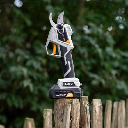 Batavia B.V. , Nexxcut 18V brushless pruner 30 mm