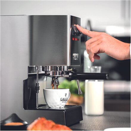 Gaggia , Coffee Maker , RI9481/11 Classic E24 , Pump pressure 15 bar , Built-in milk frother , Semi-automatic , Brushed Stainless Steel