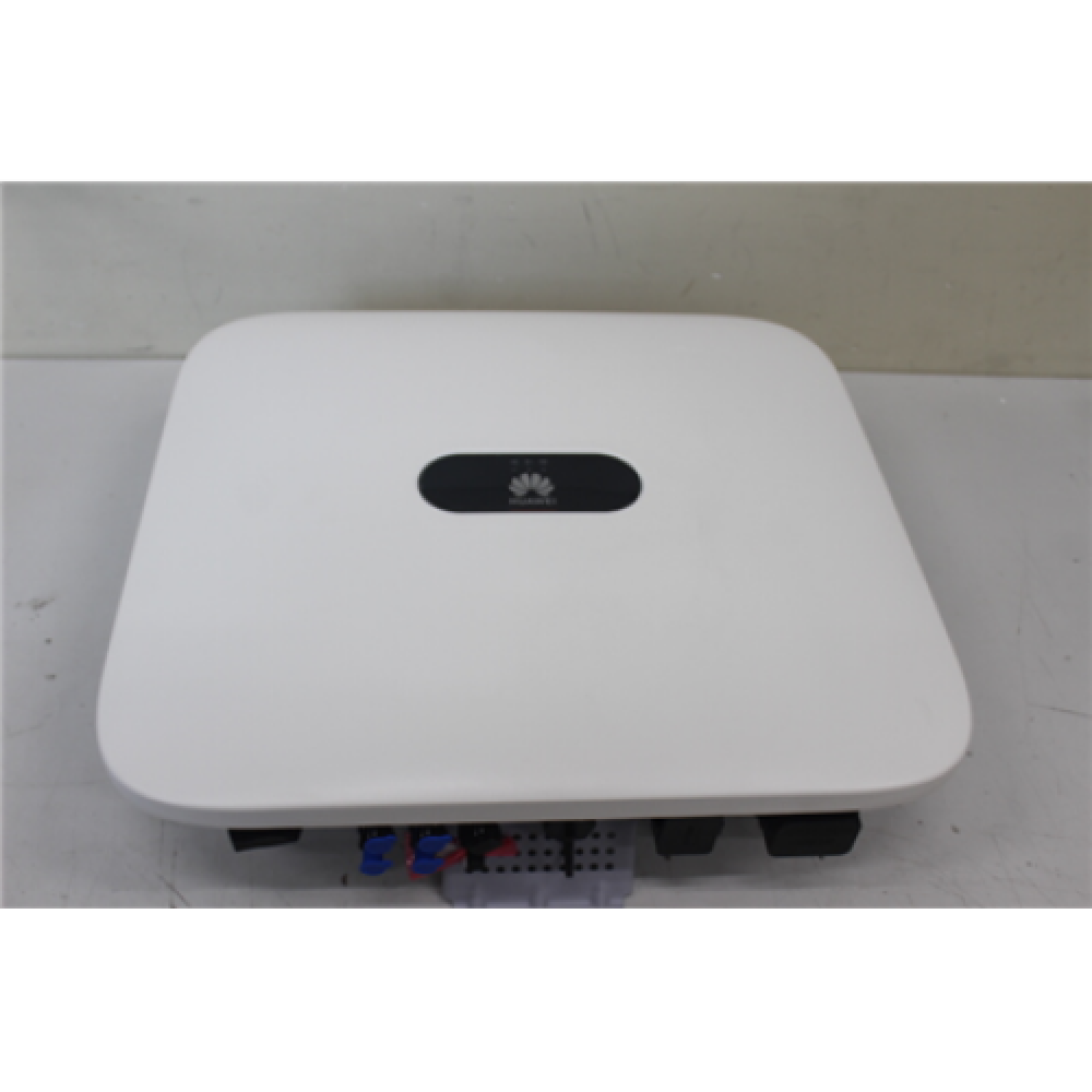 SALE OUT. Huawei Hybrid SUN2000-10KTL-M1 High Current Inverter UNPACKED ,SCRATCHED, Huawei Hybrid High Current Inverter SUN2000-10KTL-M1 , Huawei Hybrid High Current Inverter , SUN2000-10KTL-M1