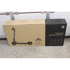 SALE OUT. Xiaomi Electric Scooter 4 EU , Xiaomi Electric Scooter 4 EU , 300 W , 25 km/h , 10 , 6 month(s) , Black , DEMO, SCRATCHED, MISSING SCREWS