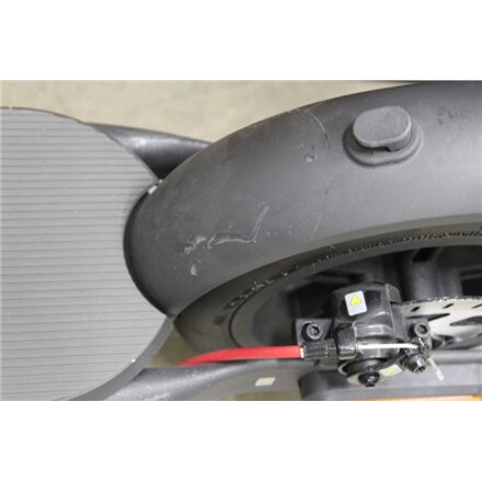 SALE OUT. Xiaomi Electric Scooter 4 EU , Xiaomi Electric Scooter 4 EU , 300 W , 25 km/h , 10 , 6 month(s) , Black , DEMO, SCRATCHED, MISSING SCREWS