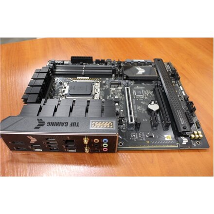 SALE OUT. , Asus TUF GAMING B650-PLUS WIFI , Processor family AMD , Processor socket AM5 , DDR5 DIMM , Memory slots 4 , Supported hard disk drive interfaces SATA, M.2 , Number of SATA connectors 4 , Chipset AMD B650 , ATX , WITHOUT ORIGINAL PACKAGING AND 