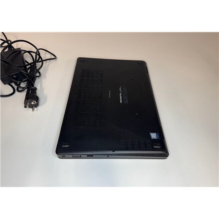Dell REFURBISHED Grade C+ Dell Precision 3530 , 15.6 , FHD , Anti Glare , Intel Core i7 , i7-8750H , 16 GB , Solid-state drive capacity 512 GB , NVIDIA Quadro P600 , Windows 11 Pro , Keyboard language English , Keyboard backlit