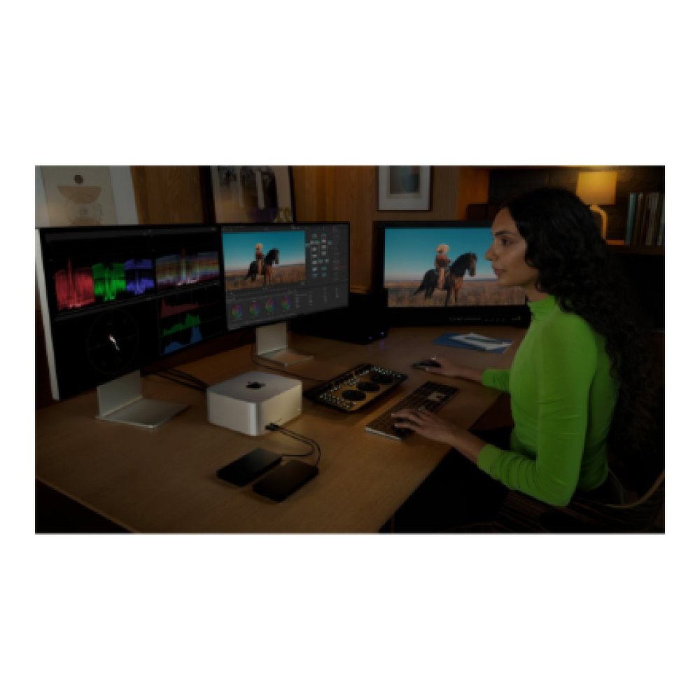 Apple Mac , Studio , Desktop , M4 Max , Internal memory 36 GB , Solid-state drive capacity 512 GB , No optical drive , Keyboard language No keyboard , macOS