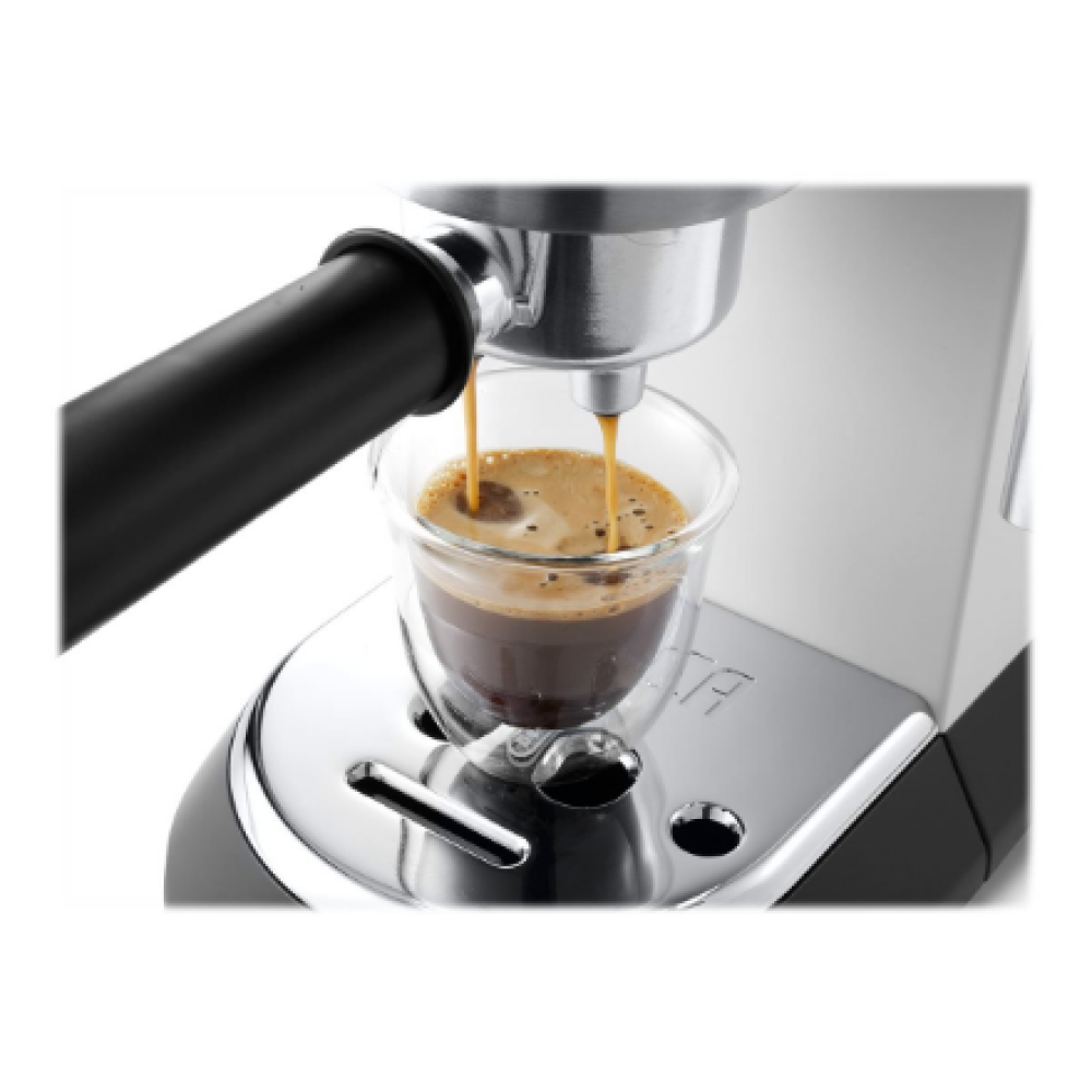 Delonghi , Dedica Pump Espresso , EC685W , Pump pressure 15 bar , Built-in milk frother , Semi-automatic , 1300 W , White