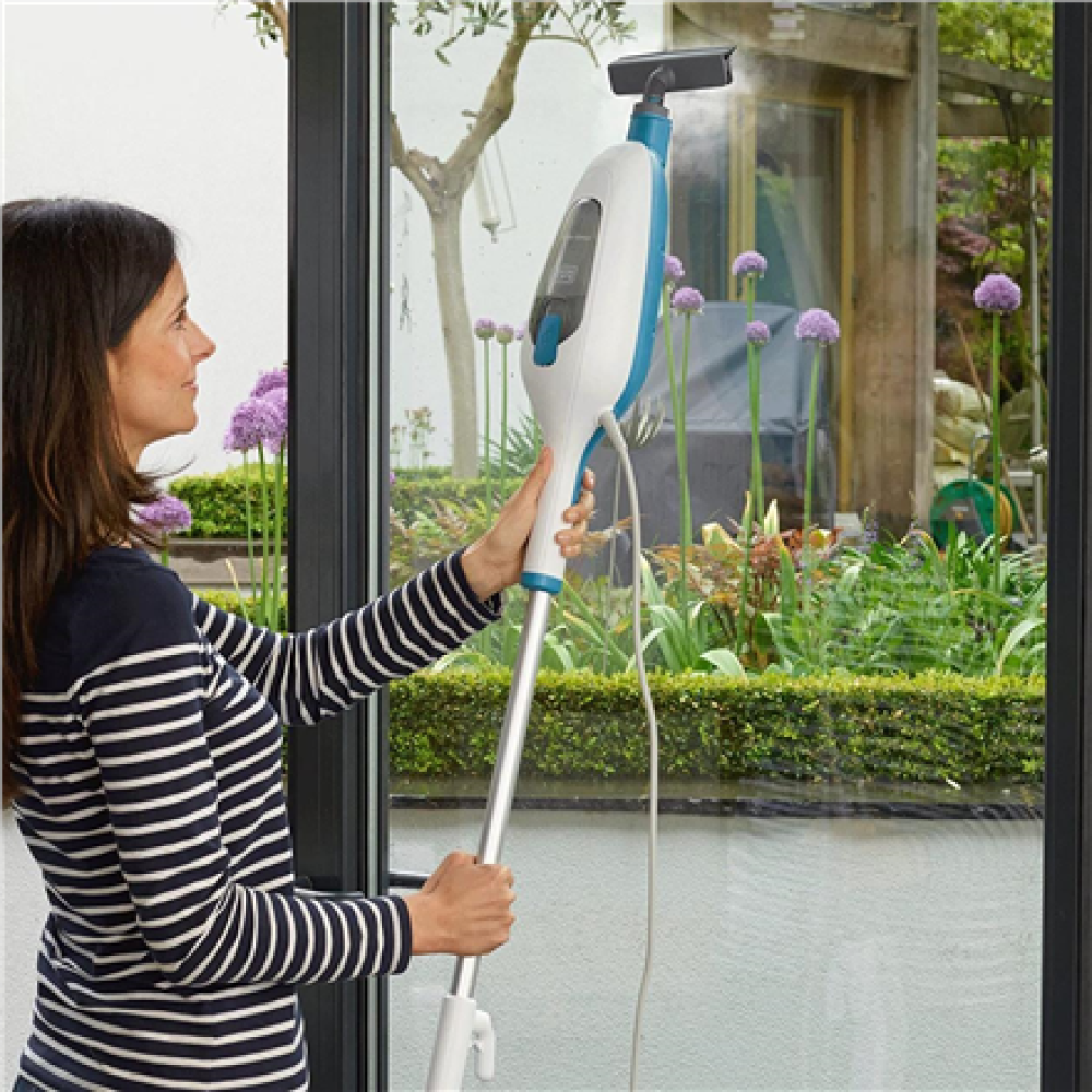 BLACK & DECKER , Steam Mop , FSMH13E5-QS , Corded operating , 1300 W , White