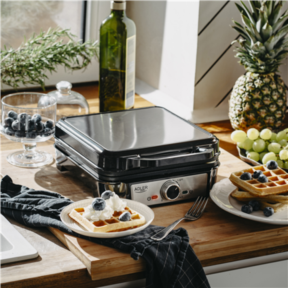 Adler Waffle Maker , AD 3083 , 1800 W , Number of pastry 4 , Belgium , Silver/Black