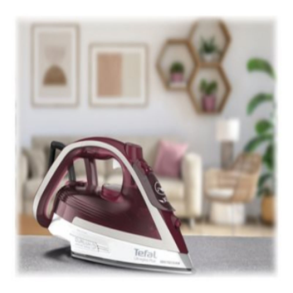TEFAL , FV6810E0 Ultragliss Plus , Steam Iron , 2800 W , Water tank capacity 270 ml , Continuous steam 50 g/min , Steam boost performance 250 g/min , Red/White