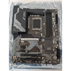 SALE OUT. GIGABYTE Z790 UD 1.0 M/B , Gigabyte , Z790 UD 1.0 M/B , Processor family Intel , Processor socket LGA1700 , DDR5 DIMM , Memory slots 4 , Supported hard disk drive interfaces SATA, M.2 , Number of SATA connectors 6 , Chipset Intel Z790 Express , 
