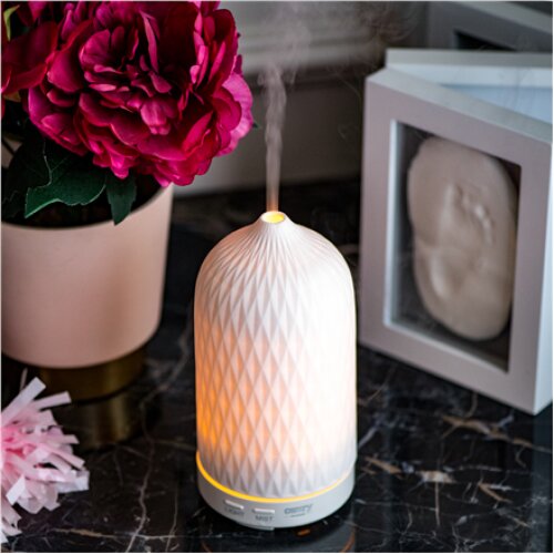Camry , Ultrasonic aroma diffuser 3in1 , CR 7970 , Ultrasonic , Suitable for rooms up to 25 m² , White