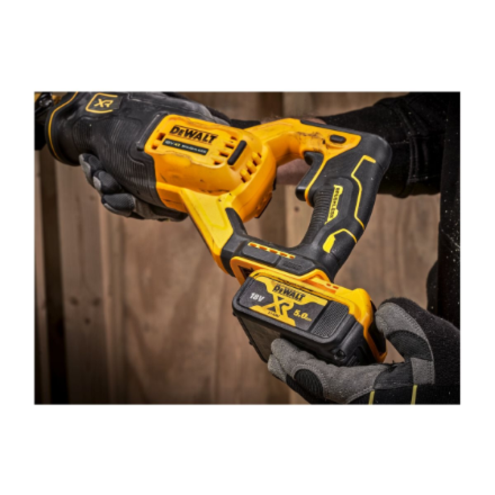 DEWALT , 18V XR Brushless Reciprocating Saw - Tool Only , DCS382N-XJ , 880 W