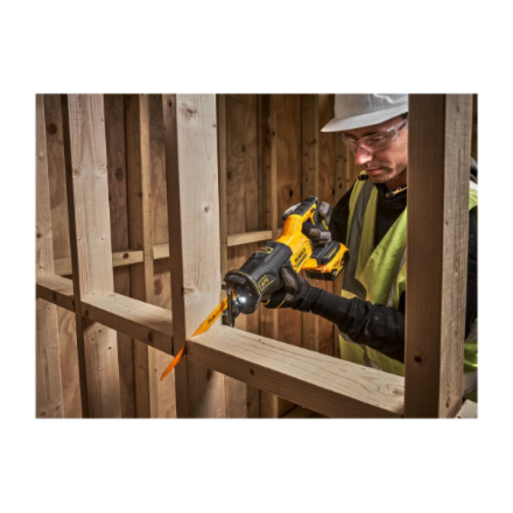 DEWALT , 18V XR Brushless Reciprocating Saw - Tool Only , DCS382N-XJ , 880 W
