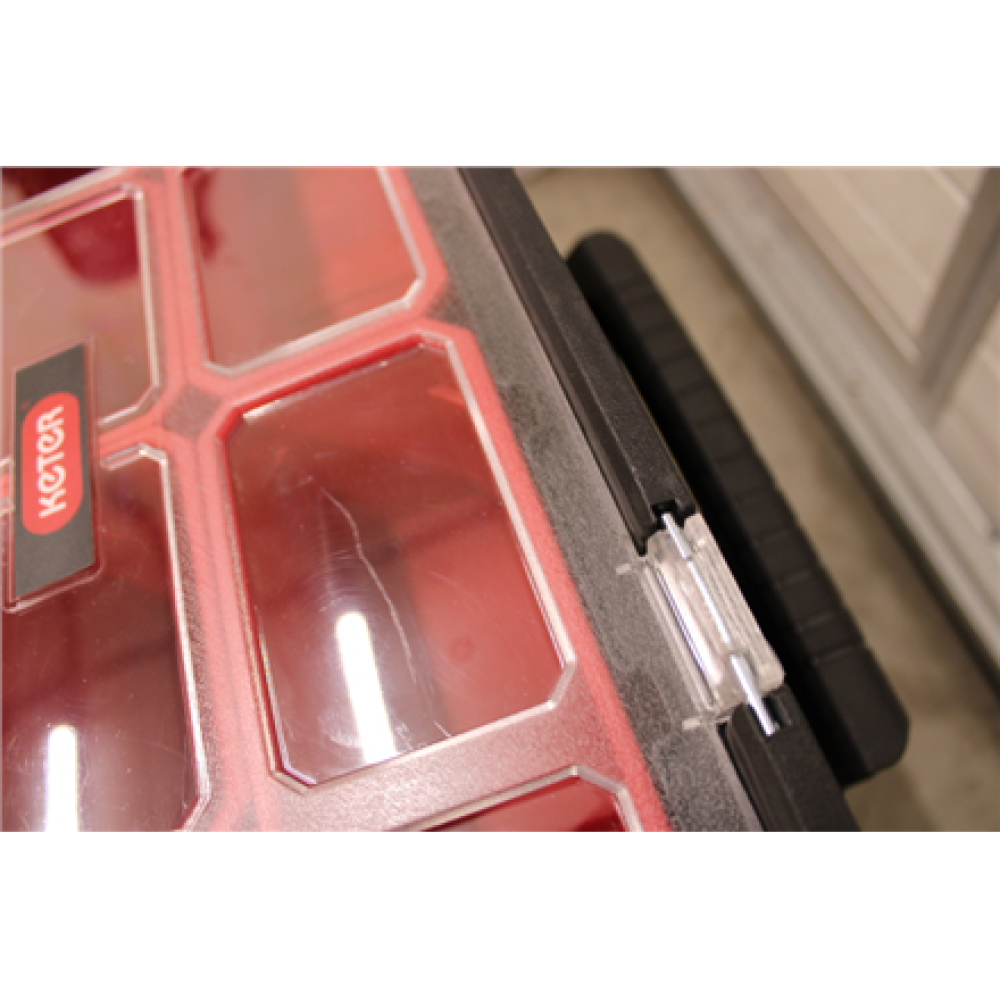 SALE OUT. 3 dalių rink. su ratuk. Keter CONNECT , Keter SCRATCHED ,DAMAGED TOP CORNER