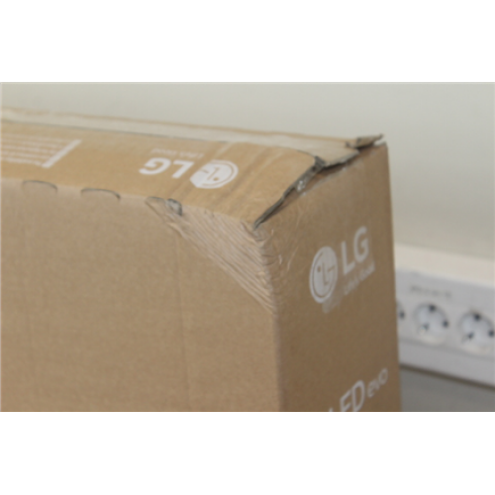 SALE OUT. LG OLED42C21LA 42 (121 cm) 4K Ultra HD Smart OLED TV LG OLED42C21LA 42 (121 cm), Smart TV, WebOS, 4K HDR OLED, 3840 × 2160, Wi-Fi, DVB-T/T2/C/S/S2, DAMAGED PACKAGING