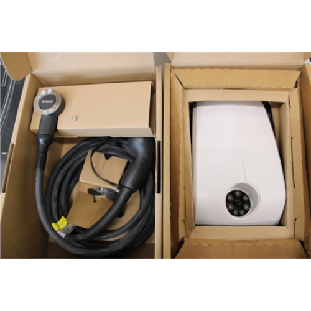 SALE OUT. EVBox Elvi White 1 Phase-32A, fixed 6 meter Type 2 cable, WiFi, 7,4 kW / DAMAGED PACKAGING, DEMO EVBox