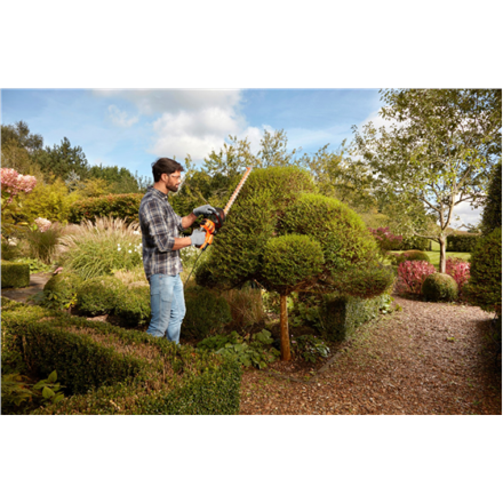 BLACK & DECKER , Hedge trimmer , BEHTS451-QS , 550 W