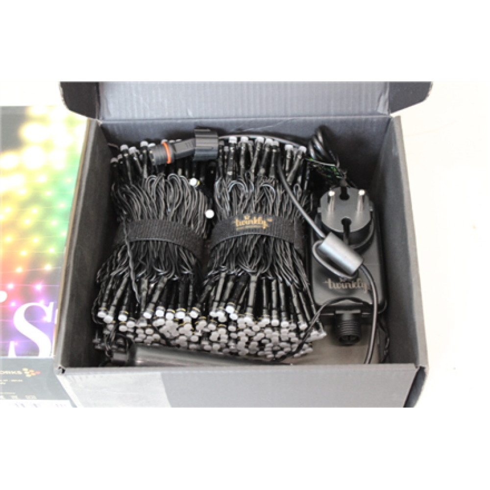 SALE OUT. Twinkly Strings Smart LED Lights 400 RGBW (Multicolor + White), 32m, Black wire,Twinkly REFURBISHED, NO MANUAL, DIRTY, 3 MONTHS WARRANTY
