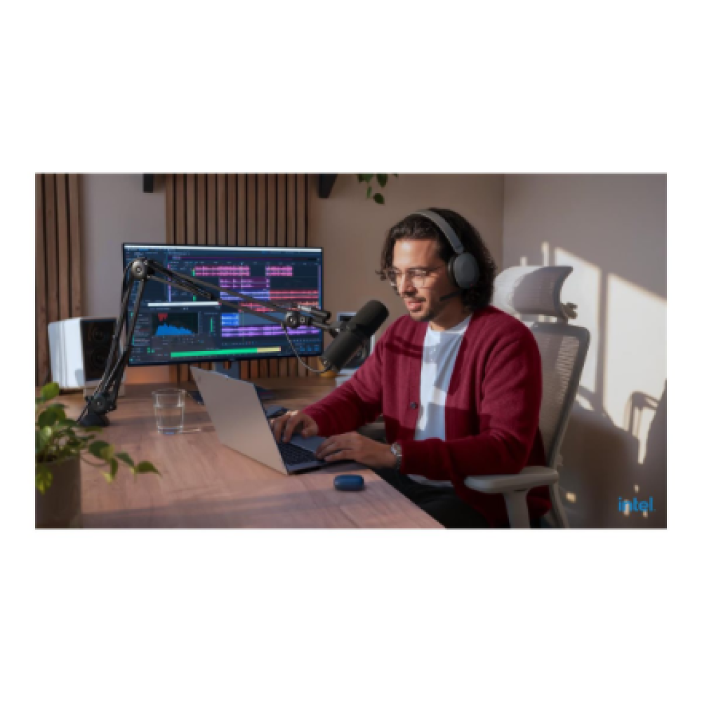 Lenovo ThinkPad X9-15p G1 Intel , Grey , 15.3 , OLED , 2.8K , 2880 x 1800 pixels , Anti-reflection , Intel Core Ultra X7 , 358H , 64 GB , Soldered LPDDR5X , Solid-state drive capacity 1000 GB , Intel Arc B390 GPU , Windows 11 Pro , 802.11be , Bluetooth ve