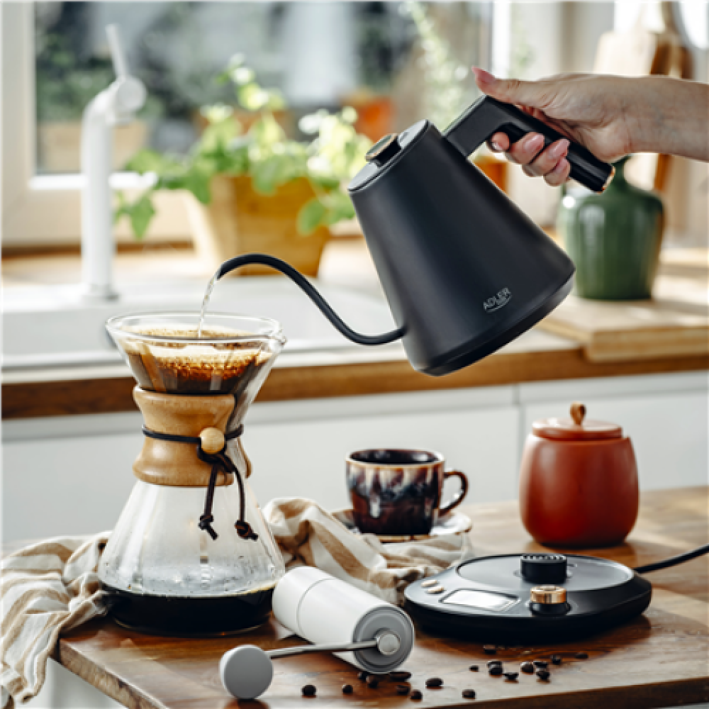 Adler Kettle , AD 1349 , Electric , 1100 W , 1 L , Stainless steel , 360° rotational base , Black/Gold
