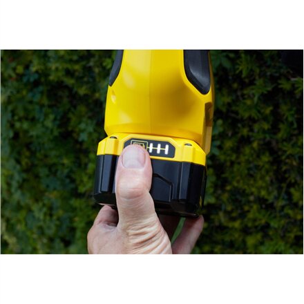 Stanley , Telescopic hedge trimmer SFMCPH845B-XJ (without battery and charger)