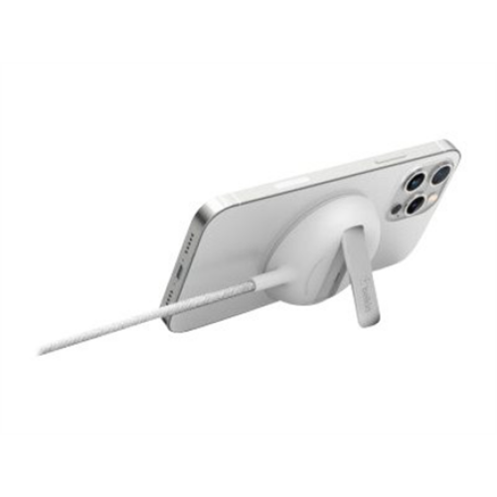 BELKIN BOOST CHARGE Magnetic Portable Wireless Charger Pad, 15W, White Belkin BOOST CHARGE Magnetic Portable Wireless Charger Pad, 15W, White