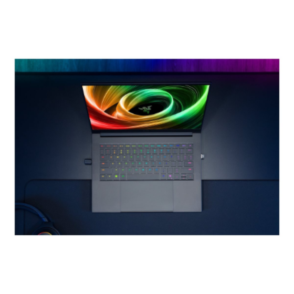 Razer Blade 14 14 QHD+ 120 Hz OLED R9-365/32GB/1TB/NVIDIA GeForce RTX 5070/ENG Backlit kbd/Black/2Y Warranty , Razer