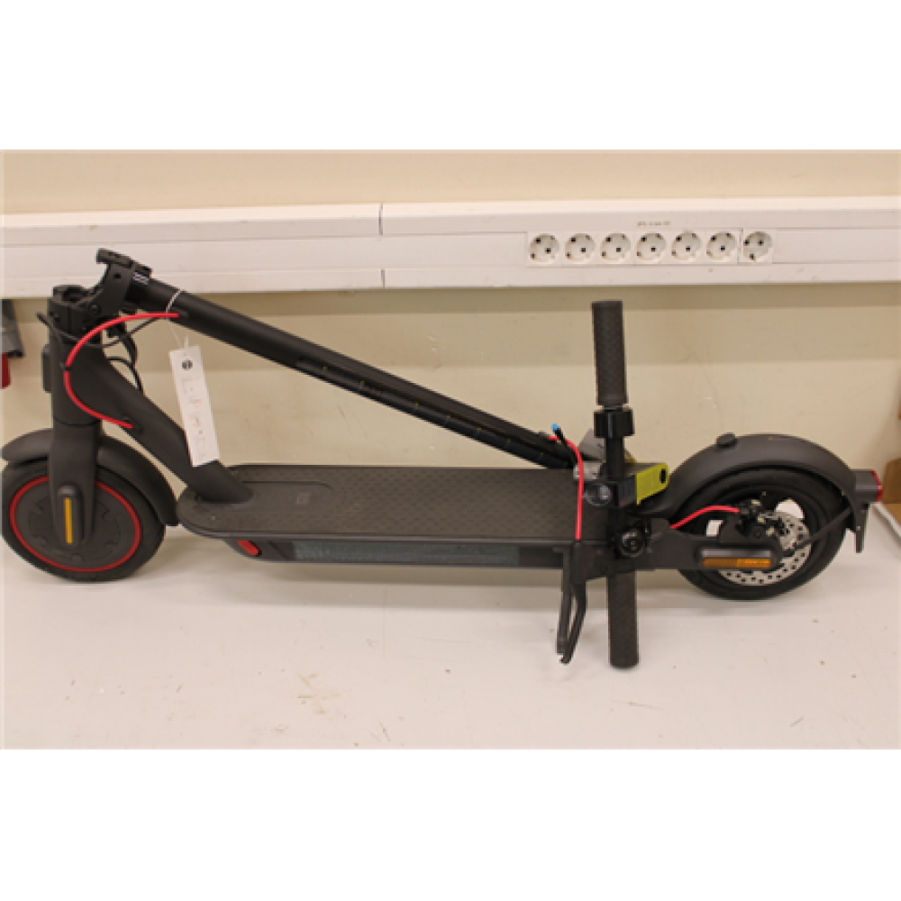 SALE OUT. Xiaomi Mi Electric Scooter Pro 2 (Black) , Xiaomi Mi Electric Scooter Pro 2 , 600 W , 25 km/h , 3 month(s) , Black , USED, SCRATCHED, DIRTY, MISSING INNER PACKAGING