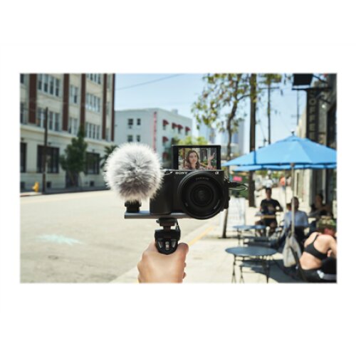 Sony ILCE-6600 E-Mount Camera, Black , Sony , E-Mount Camera , ILCE-6600 , Mirrorless Camera body , 24.2 MP , ISO sensitivity (max) 102400 , Display diagonal 3.0 , Video recording , Wi-Fi , Fast Hybrid AF , Magnification 1.07 x , Viewfinder , CMOS , Black