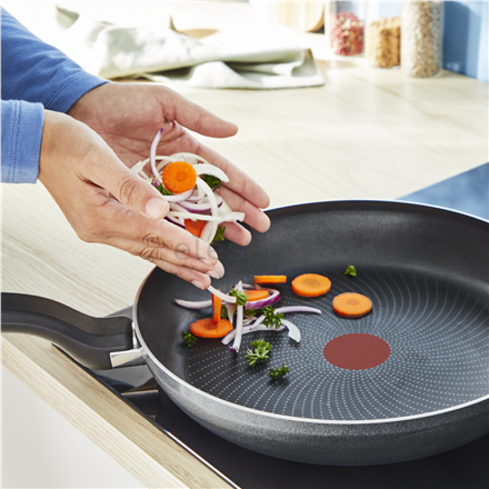 TEFAL Pan , H0560642 , Frying , Diameter 28 cm , Suitable for induction hob , Fixed handle , Black