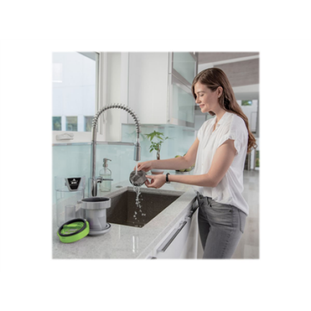 Bissell Vacuum Cleaner MultiReach Active Pet 21V Cordless operating Handstick and Handheld 21 V Operating time (max) 30 min Black/Green Warranty 24 month(s) Battery warranty 24 month(s)