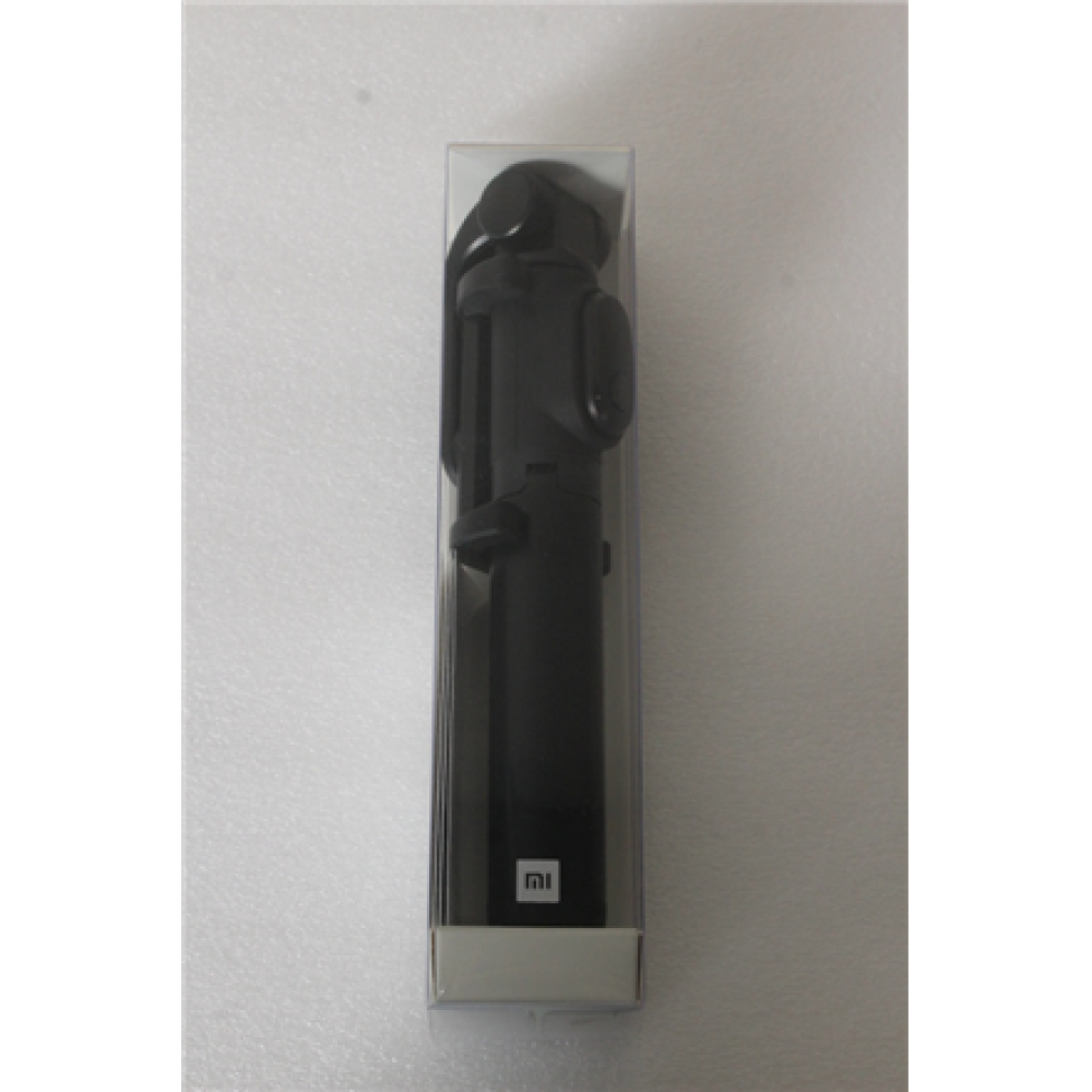 SALE OUT. Xiaomi Mi Selfie Stick Tripod (Black) , Xiaomi Mi Selfie Stick Tripod , Aluminium , Black , DEMO , Non-slip construction; Rotation angle: 360°; Portable and Wireless