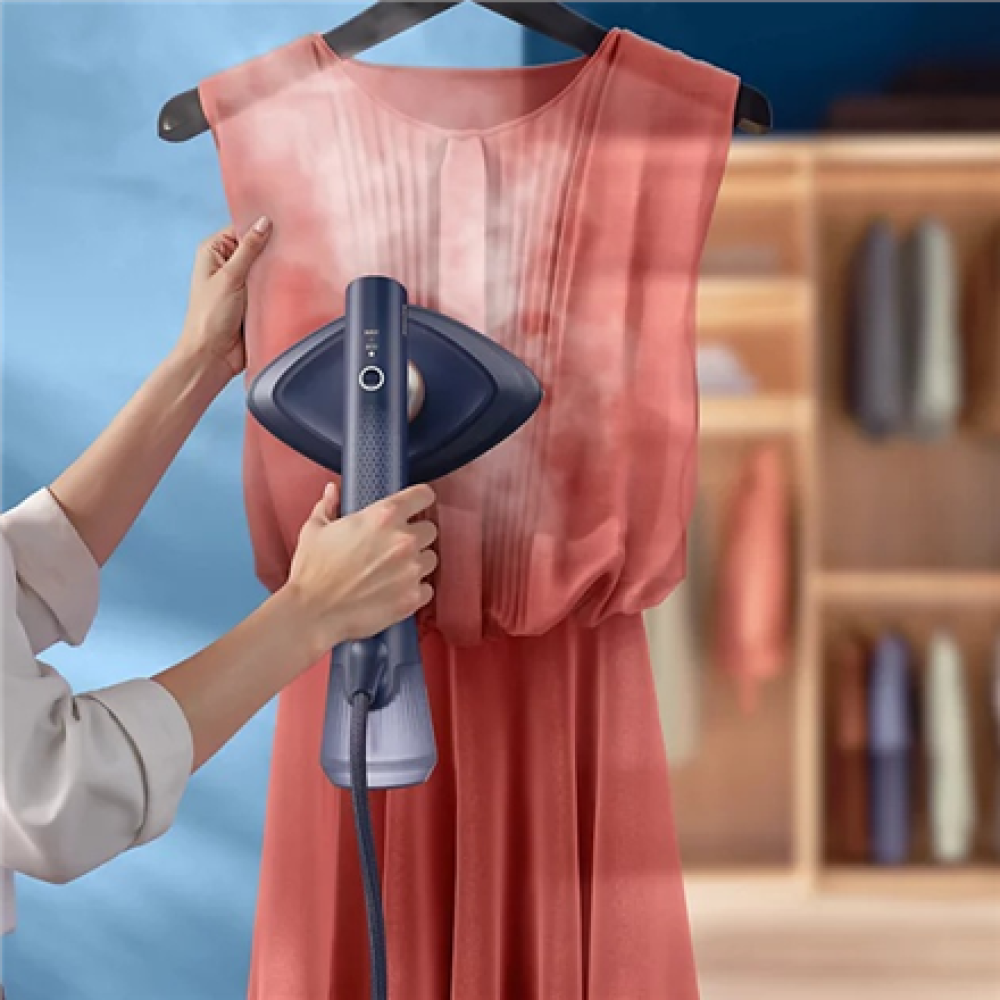 Philips Steam Iron with Soft Board , OneTurn GC215/20 , Steam Iron , 1800 W , Water tank capacity 200+300 ml , Continuous steam 45 g/min , Steam boost performance 90 g/min , Blue