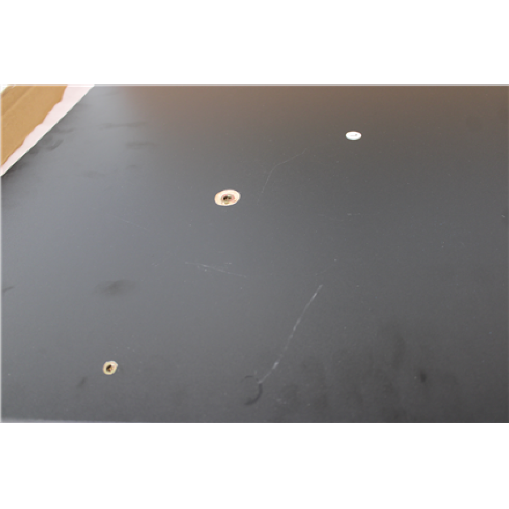 SALE OUT. , Arozzi Gaming Desk , Arena Medium , Pure Black , DAMAGED PACKAGING AND LAMINATE. SCRATCHED PARTS AND TABLE TOP. , 24 month(s)