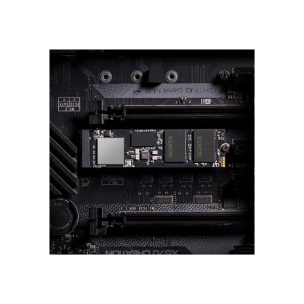 ADATA , XPG Gammix S70 BLADE , 2000 GB , SSD form factor M.2 2280 , Solid-state drive interface PCIe Gen4x4 , Read speed 7400 MB/s , Write speed 6400 MB/s
