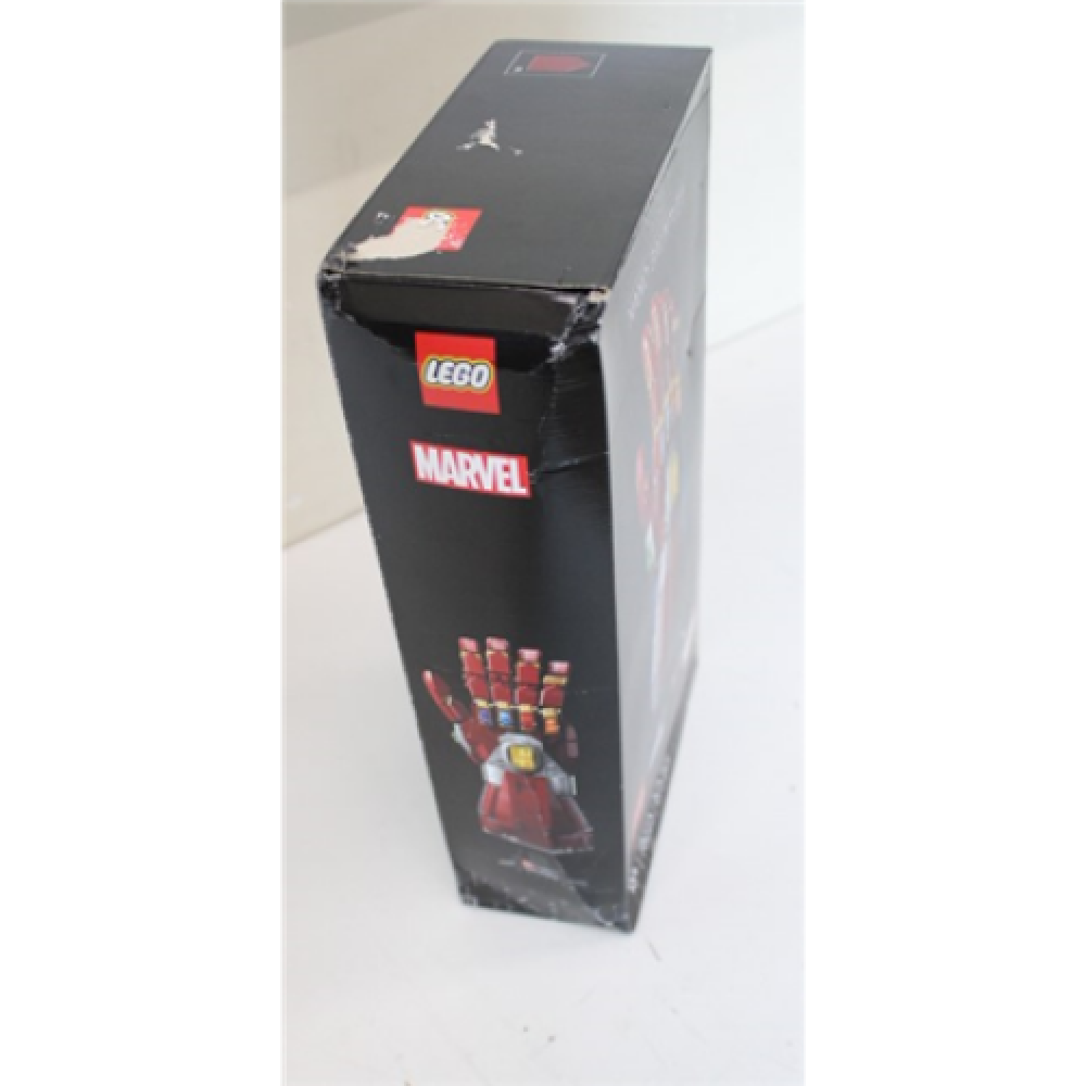 SALE OUT. LEGO Marvel Super Heroes 76223 - Iron Mans Nano Gauntlet , LEGO , DAMAGED PACKAGING