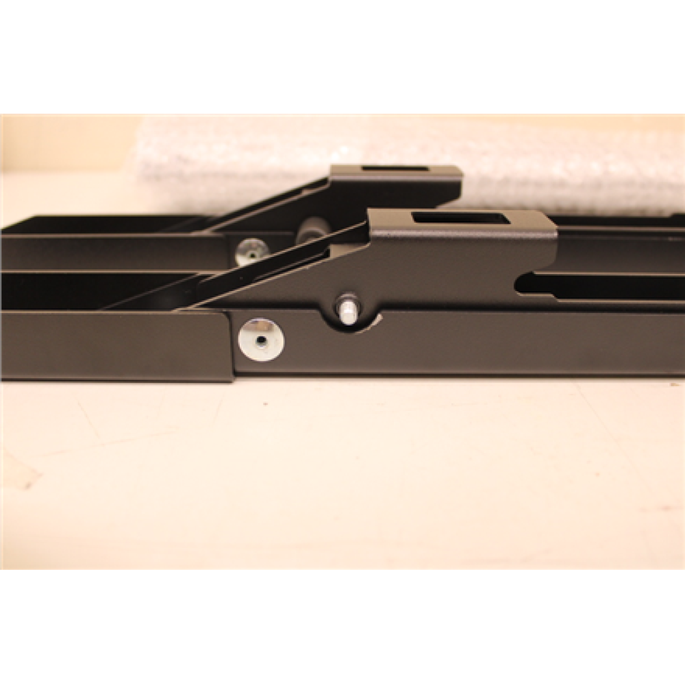 SALE OUT. EDBAK Menu Board Ceiling Mount for One Screen 42-57, portrait, black , EDBAK , Ceiling mount , MBV1155-P , 42-57 , Maximum weight (capacity) 70 kg , DAMAGED PACKAGING,SCRATHED, MISSING HEXAGON WRENCHS , Black