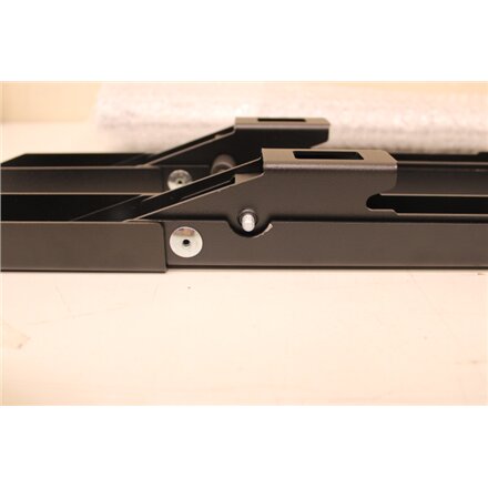 SALE OUT. EDBAK Menu Board Ceiling Mount for One Screen 42-57, portrait, black , SALE OUT. EDBAK , Ceiling mount , MBV1155-P , 42-57 , Maximum weight (capacity) 70 kg , DAMAGED PACKAGING,SCRATHED, MISSING HEXAGON WRENCHS , Black
